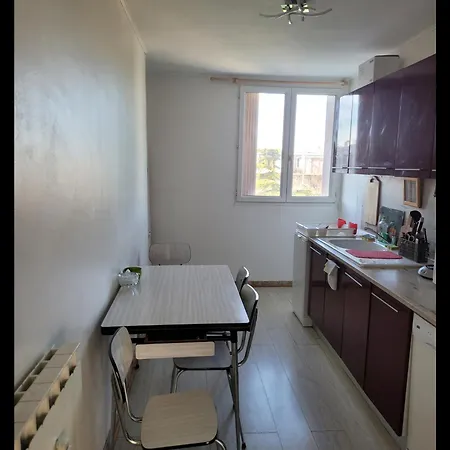 Elegant Apparemment 60M2 Climatise Apartment Avignon Exterior photo